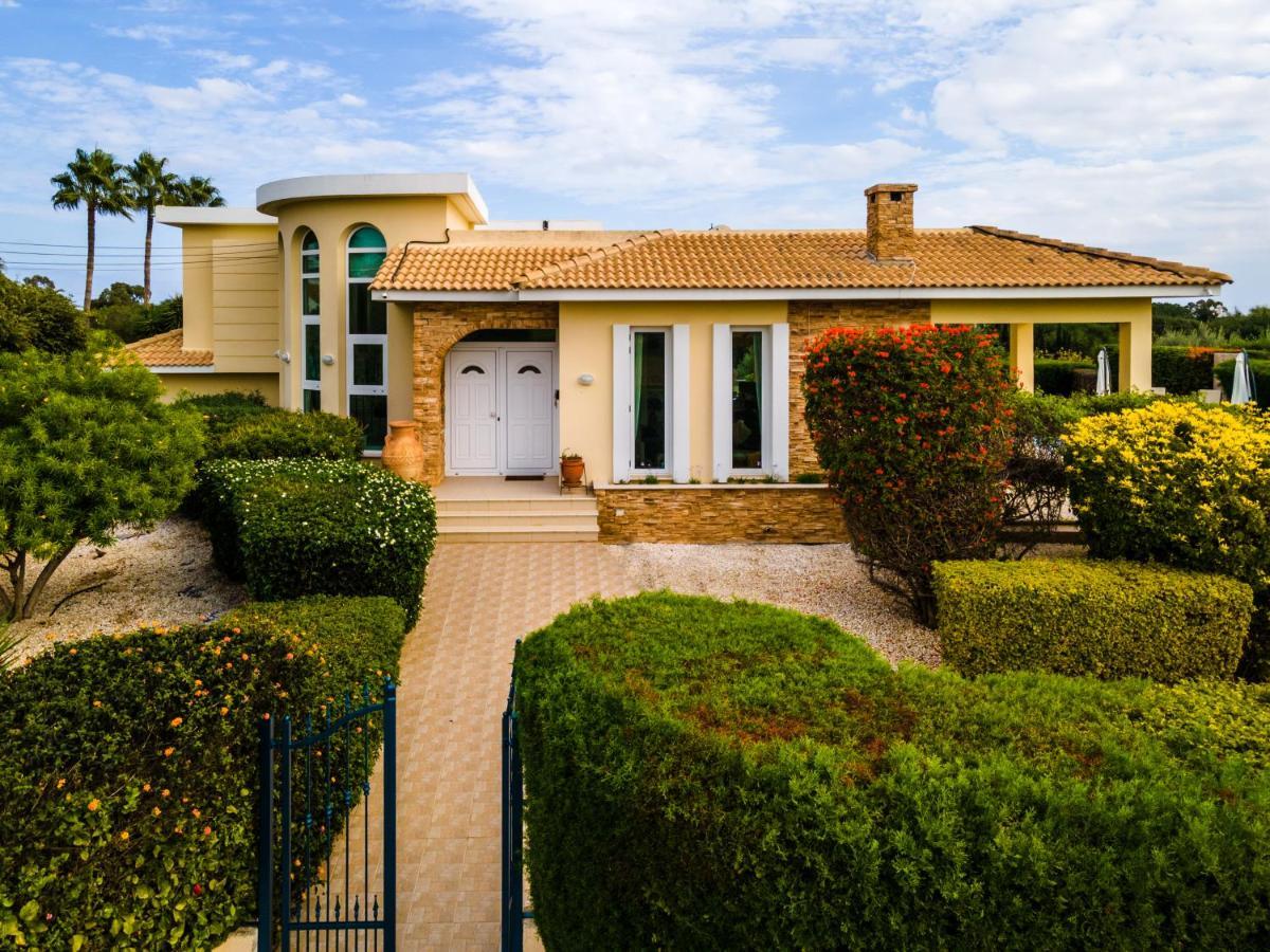 Anastel 2 Villa